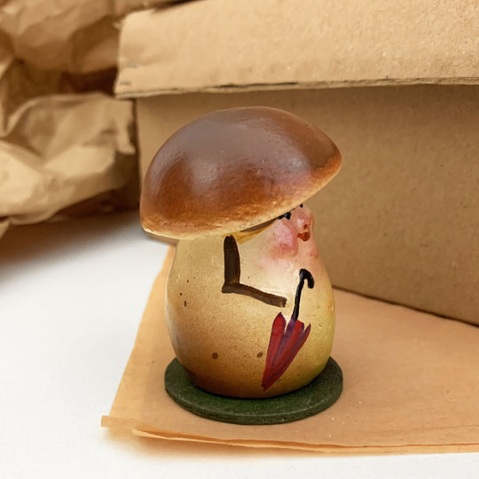Mini Brown Mushroom Lady Papier Mache Candy Container ~ Germany ~ 2-3/4" tall
