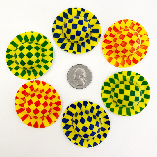 12 Plastic Snowman or Scarecrow Hats ~ 3/4" tall x 1-7/8" across brim ~ Checkerboard Mix
