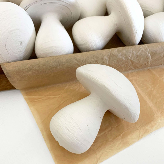 1 Extra Large Spun Cotton Bulbous Mushroom 3-3/8" ~ Czech Republic