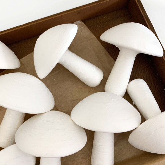 1 Extra Large Spun Cotton Classic Mushroom 3-1/4" ~ Czech Republic