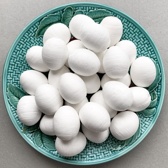 5 White Spun Cotton Eggs 1-3/8" 
