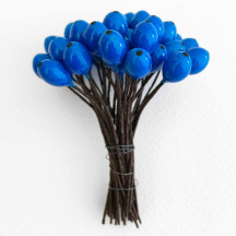 36 Lacquered Blue Berries with Black Dots~ 3/8"