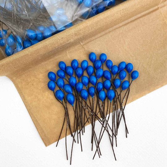 36 Lacquered Blue Berries with Black Dots~ 3/8"
