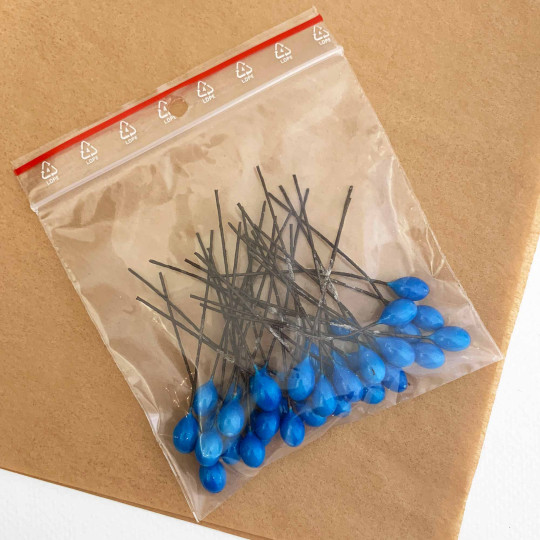 36 Lacquered Blue Berries with Black Dots~ 3/8"