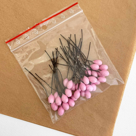 36 Lacquered Light Pink Berries with Black Dots~ 3/8"