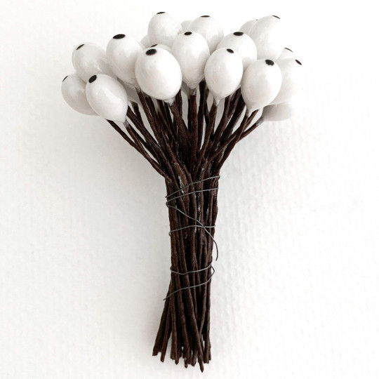 36 Lacquered White Berries with Black Dots~ 3/8"