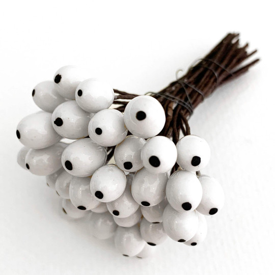 36 Lacquered White Berries with Black Dots~ 3/8"