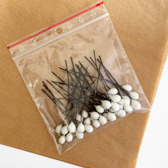 36 Lacquered White Berries with Black Dots~ 3/8"