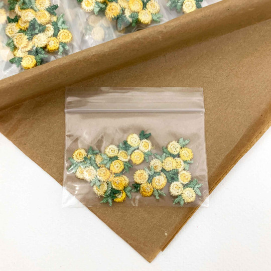 Venise Lace Rosebud Apliques ~ Set of 10 ~ MIXED YELLOW