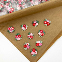 Venise Lace Rosebud Apliques ~ Set of 10 ~ MIXED RED & PINK