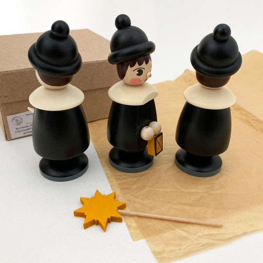 Set of 3 Wooden Carolers in Black ~ Made in Erzgebirge Germany 