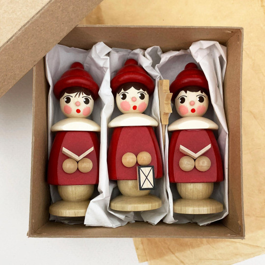 Set of 3 Wooden Carolers in Red ~ Made in Erzgebirge Germany 