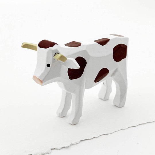 Handpainted Wooden Cow ~ 1-3/4" ~ Made in Erzgebirge Germany 