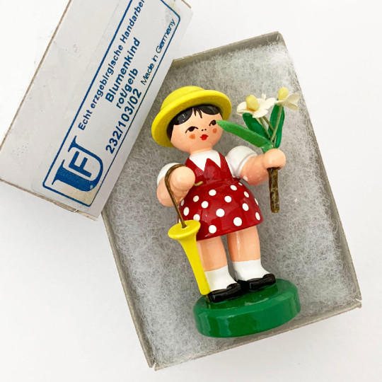 Wooden Flower Girl with Umbrella ~ Blumenkind Made in Erzgebirge Germany 